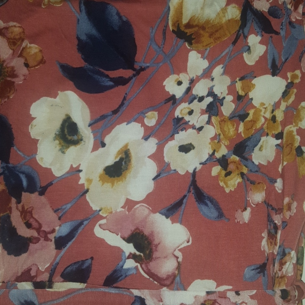 Last 2!! Sale! Pink Floral Tied Dress - Picture 2 of 4